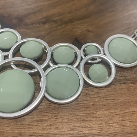 Mint and silver necklace - Picture 3 of 3